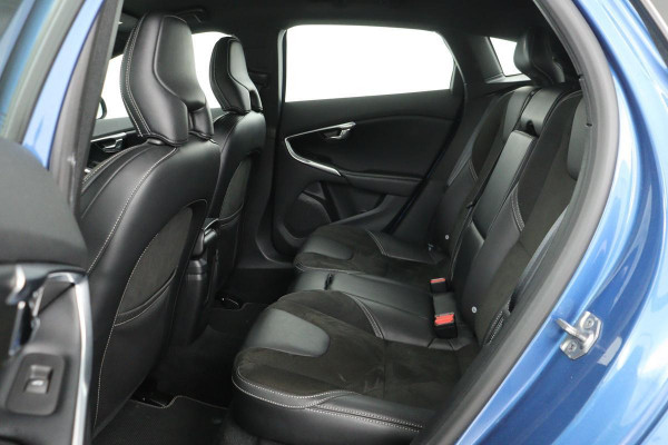 Volvo V40 2.0 T4 Business Sport | Stoelverwarming | Full LED | Leder/Alcantara | Sportstoelen | Navigatie | Climate control | R-design