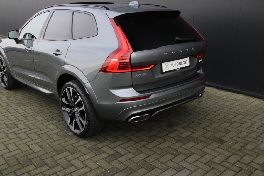 Volvo XC60 2.0 Recharge T8 AWD R-Design | Pano | Luchtvering | BLIS | ACC