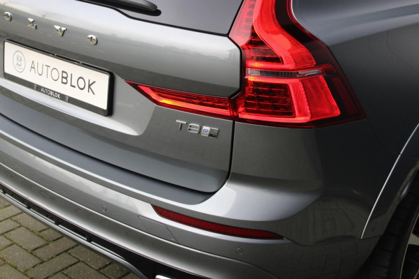 Volvo XC60 2.0 Recharge T8 AWD R-Design | Pano | Luchtvering | BLIS | ACC