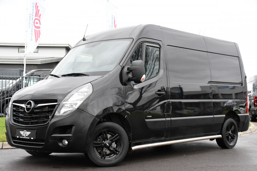 Opel Movano 2.3 Turbo L2H2 Black Edition Camera, Cruise, Multimedia, 135PK, Sensoren, Trekhaak, UNIEK!