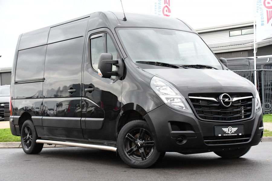 Opel Movano 2.3 Turbo L2H2 Black Edition Camera, Cruise, Multimedia, 135PK, Sensoren, Trekhaak, UNIEK!