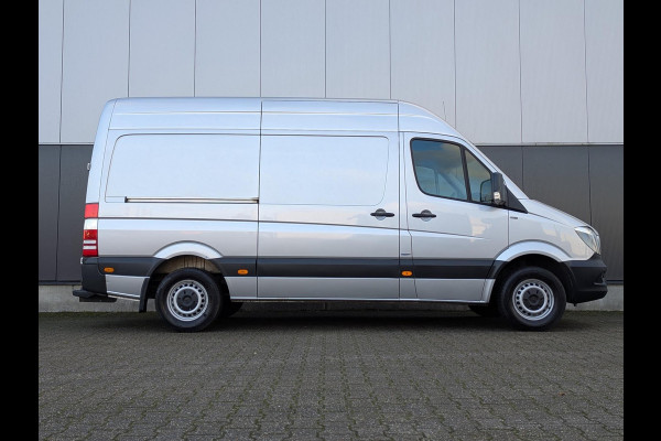 Mercedes-Benz Sprinter 314 140PK AUTOMAAT CRUISE CLIMATE CONTROL TREKHAAK 3 PERSOONS