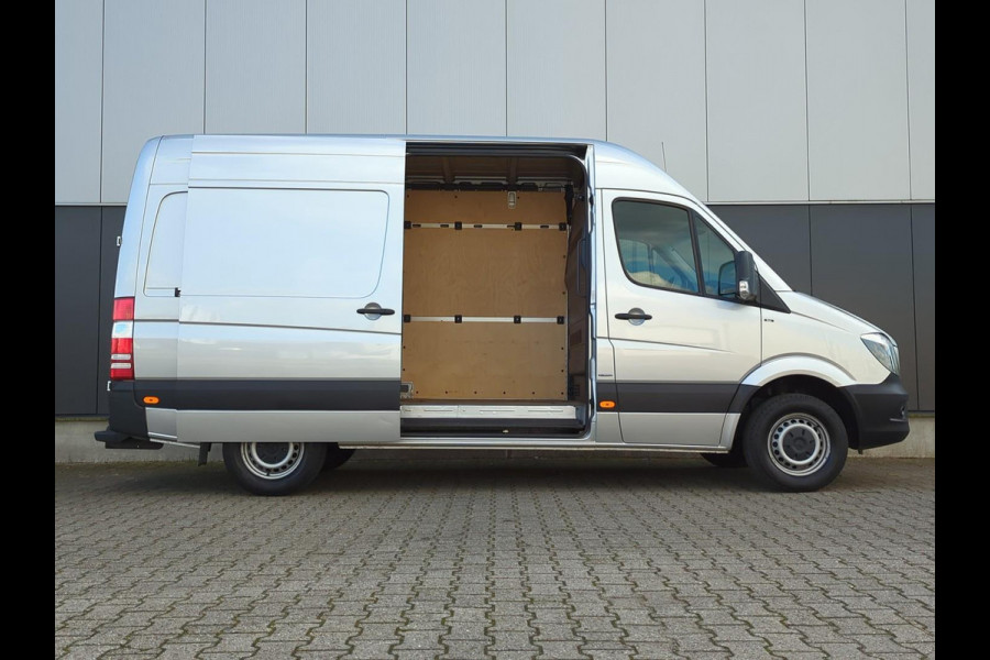 Mercedes-Benz Sprinter 314CDI 140PK AUTOMAAT CRUISE AIRCO 2800KG TREKHAAK