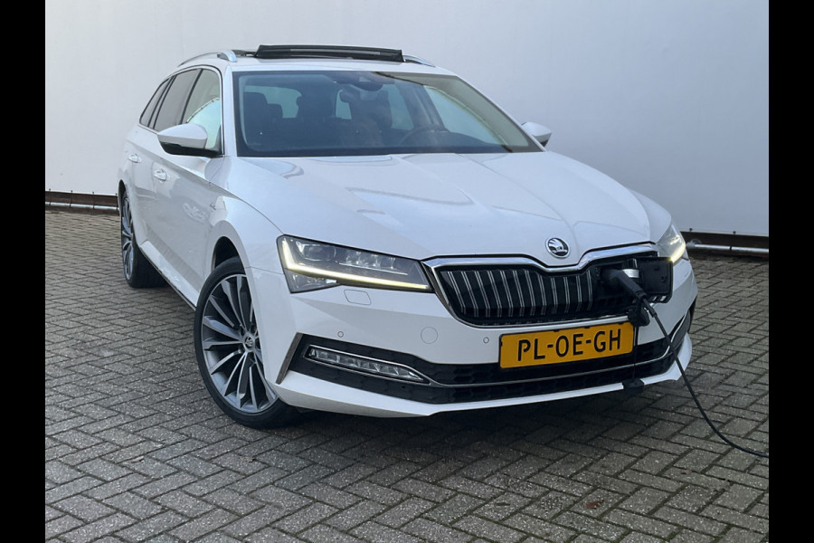 Škoda Superb Combi 1.4 TSI iV L&K PHEV Vol Opties! Laurin&Klement Pano Standkachel Leer+Verw V+A Sportline Business CantonSound