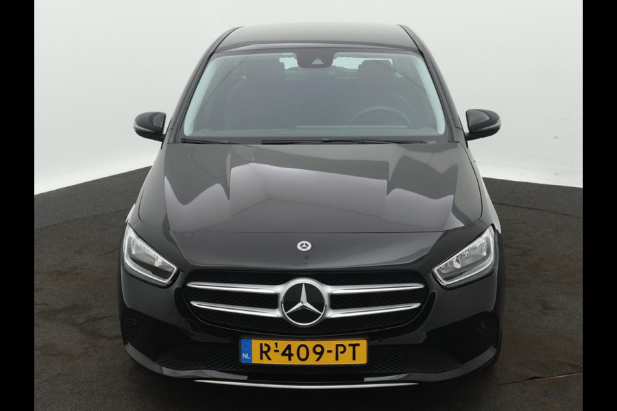 Mercedes-Benz B-Klasse 180 Luxury Line 1/2-LEER WIDESCREEN SFEER