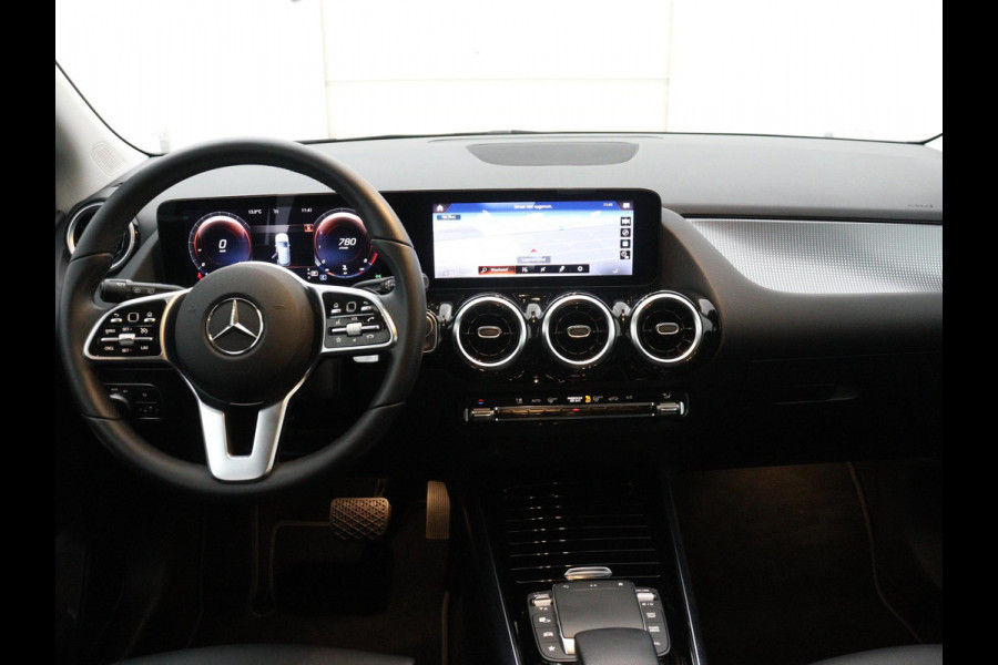 Mercedes-Benz B-Klasse 180 Luxury Line 1/2-LEER WIDESCREEN SFEER