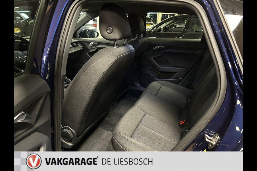 Audi A3 Sportback 40 TFSI e Advanced edition / Automaat / head-up / Led matrix / Apple carplay / camera / stoel verwarming