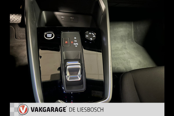 Audi A3 Sportback 40 TFSI e Advanced edition / Automaat / head-up / Led matrix / Apple carplay / camera / stoel verwarming