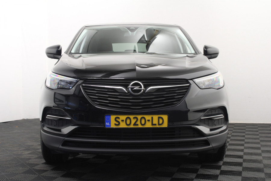 Opel Grandland X 1.2 Turbo Business Executive