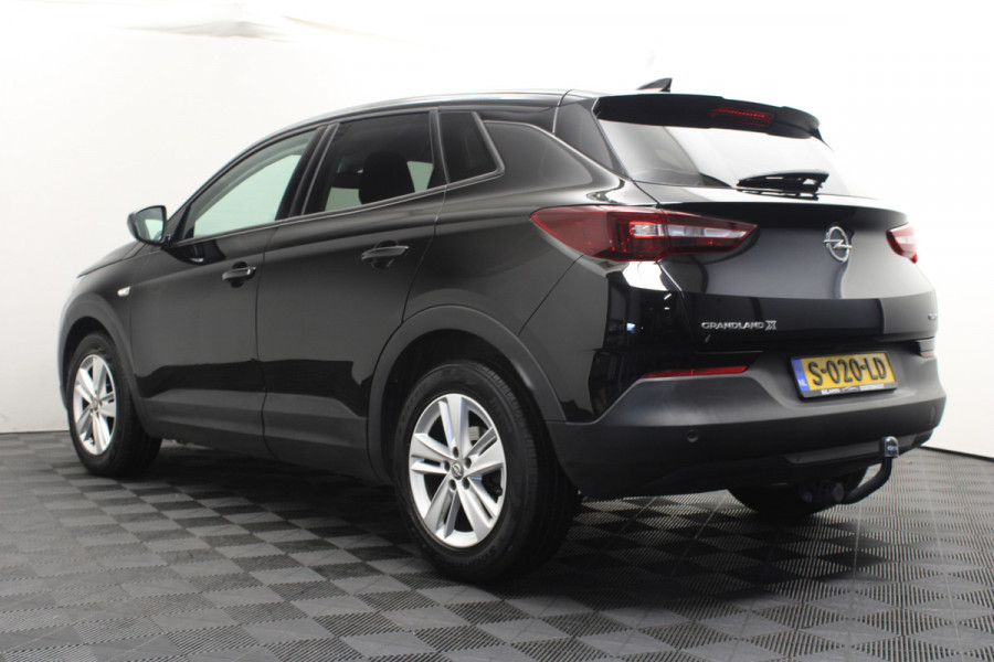 Opel Grandland X 1.2 Turbo Business Executive