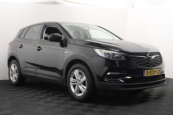 Opel Grandland X 1.2 Turbo Business Executive