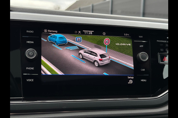 Volkswagen Polo 1.0 TSI R-Line Panorama CarPlay Camera