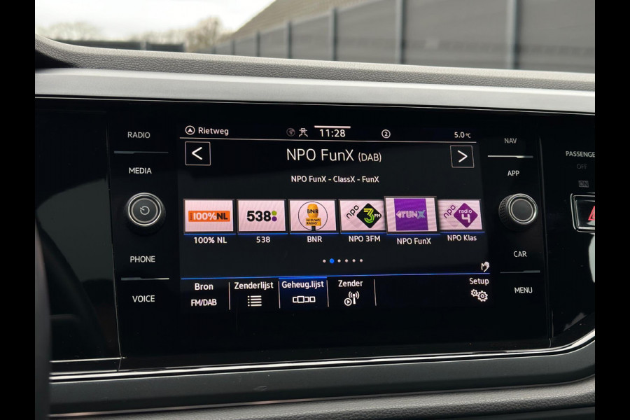 Volkswagen Polo 1.0 TSI R-Line Panorama CarPlay Camera