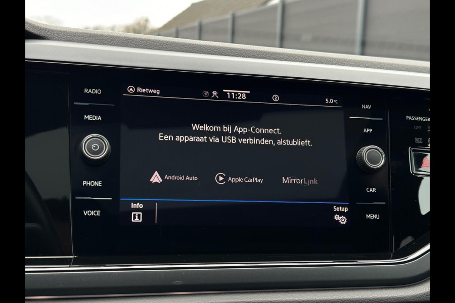 Volkswagen Polo 1.0 TSI R-Line Panorama CarPlay Camera