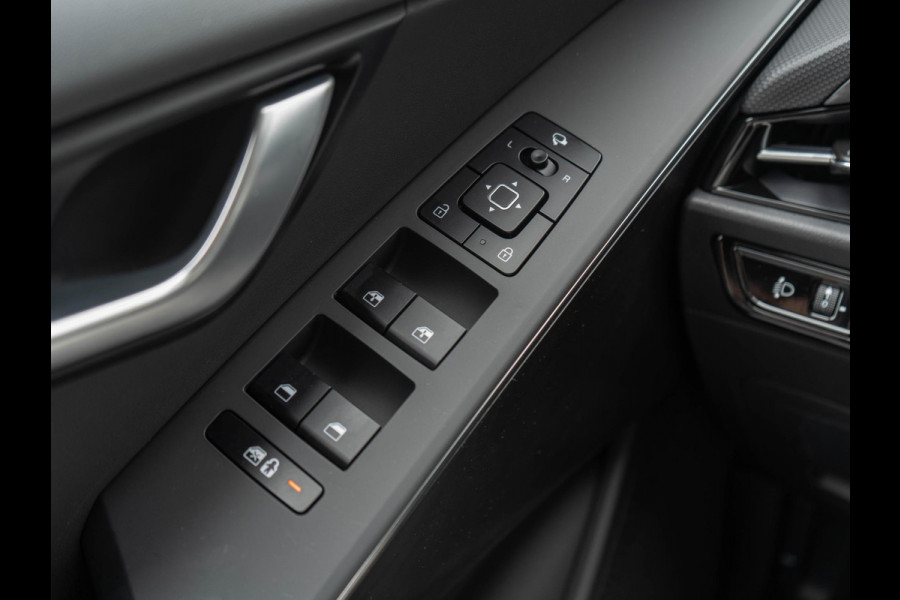 Kia Niro EV Edition Advanced 64.8 kWh Direct beschikbaar | Navigatie | Achteruitrijcamera |
