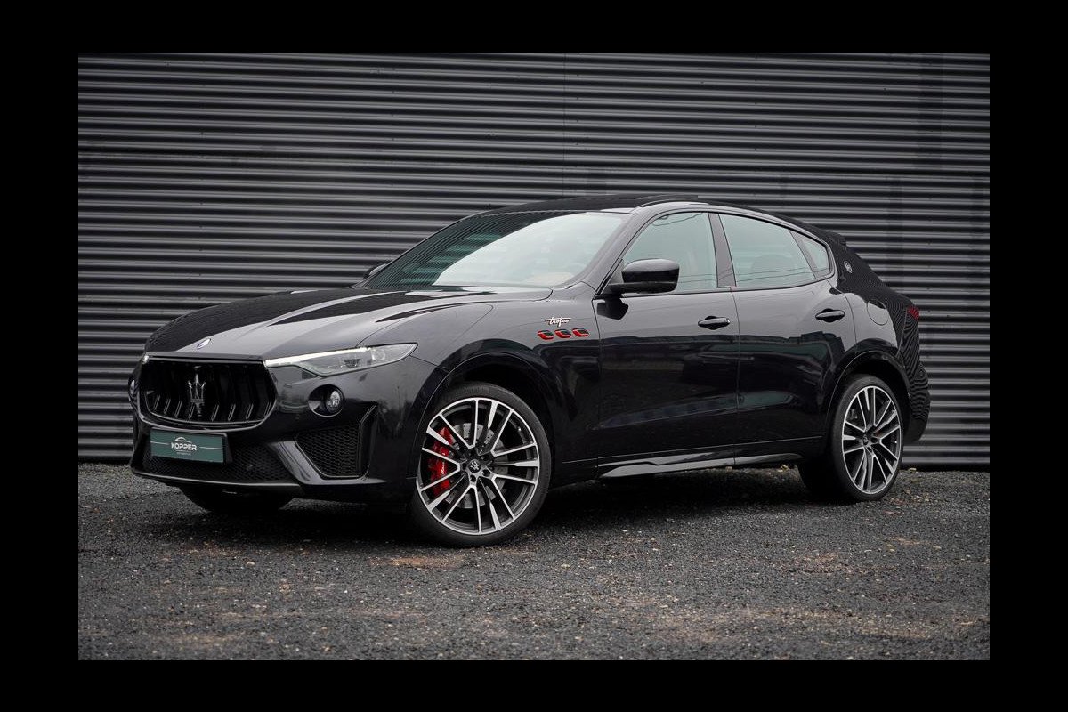 Maserati Levante 3.8 V8 Trofeo 580 PK / Bowers&Wilkins / 22'' / Luchtvering