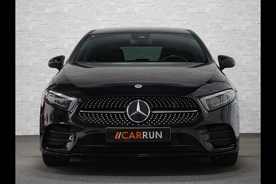 Mercedes-Benz A-Klasse 180 AMG-Line | NL-Auto | Bovag Garantie | Panorama | Widescreen | Memory | Multibeam-LED | Keyless-Go | Sfeerverlichting | Dealer onderhouden | Night-Pakket | Carplay | Stoelverwarming | Camera | Lane Assist |