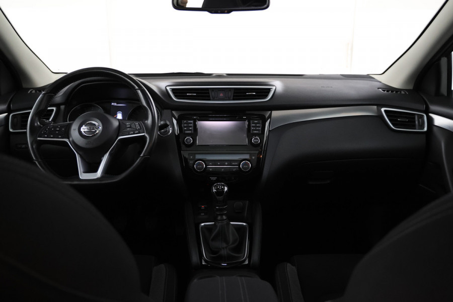 Nissan QASHQAI 1.2 N-Vision Cruise Control, Navigatie, Airco, 360 Camera, trekhaak