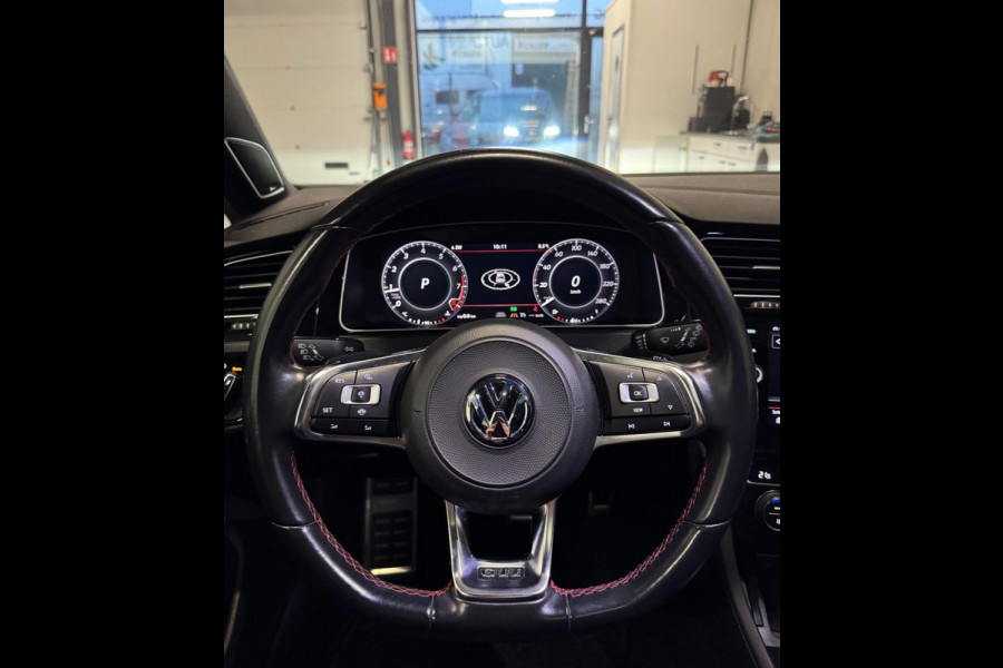 Volkswagen Golf 2.0 TSI GTI Performance|PANO|KEYLESS|FULL OPTION