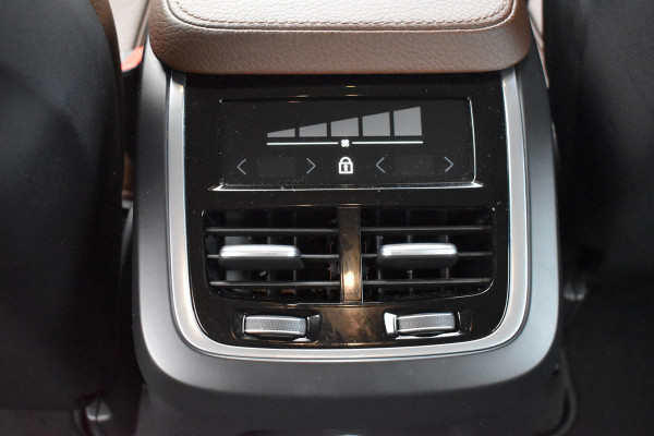 Volvo XC90 T8 390 PK Automaat Twin Engine AWD 2400kg trekgewicht | 360 camera | Leder | Stoelverwarming | Elektr. stoel | ACC | Blis | 19"LMV 2400kg trekgewicht