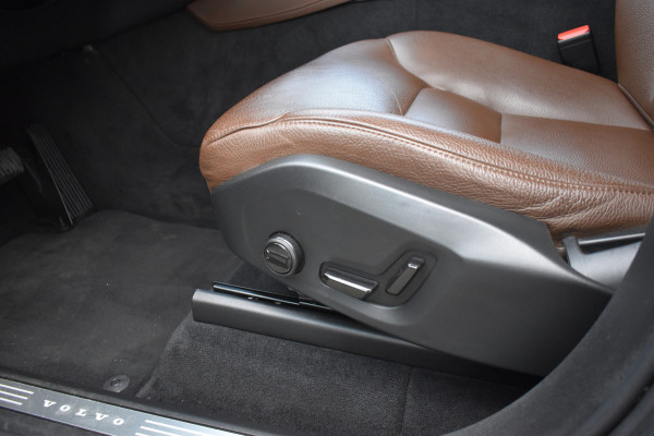 Volvo XC90 T8 390 PK Automaat Twin Engine AWD 2400kg trekgewicht | 360 camera | Leder | Stoelverwarming | Elektr. stoel | ACC | Blis | 19"LMV 2400kg trekgewicht