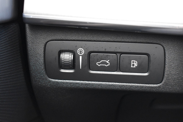 Volvo XC90 T8 390 PK Automaat Twin Engine AWD 2400kg trekgewicht | 360 camera | Leder | Stoelverwarming | Elektr. stoel | ACC | Blis | 19"LMV 2400kg trekgewicht