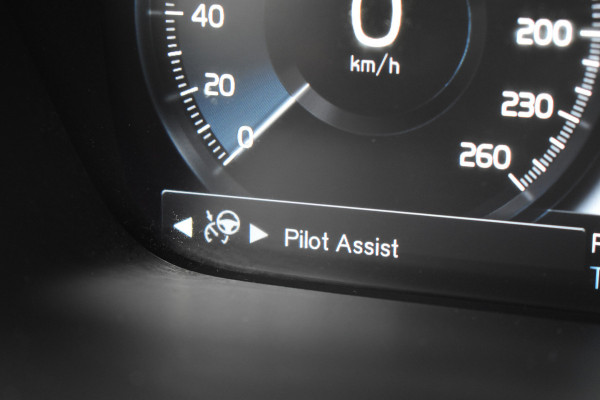 Volvo XC90 T8 390 PK Automaat Twin Engine AWD 2400kg trekgewicht | 360 camera | Leder | Stoelverwarming | Elektr. stoel | ACC | Blis | 19"LMV 2400kg trekgewicht