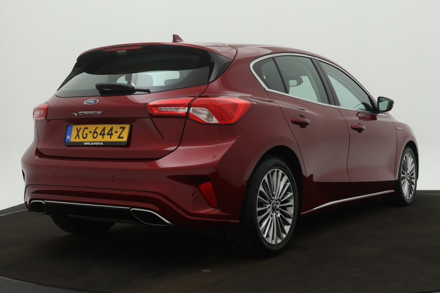 Ford Focus BWJ 2019 / 1.0 EcoB 126PK Vignale / LEER/ CLIMA / FULL LED / NAVI / STOELVERW / VOORRUITVERW / STUURWIELVERW /