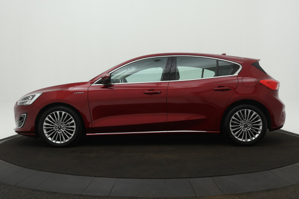 Ford Focus BWJ 2019 / 1.0 EcoB 126PK Vignale / LEER/ CLIMA / FULL LED / NAVI / STOELVERW / VOORRUITVERW / STUURWIELVERW /