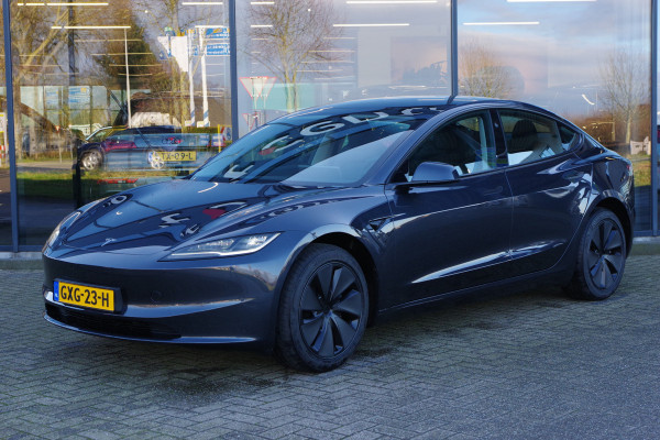 Tesla Model 3 Long Range RWD 78 kWh *PER-DIRECT LEVERBAAR*, Panoramadak, 4 x Stoelverwarming, Entertainment, 360 Camera