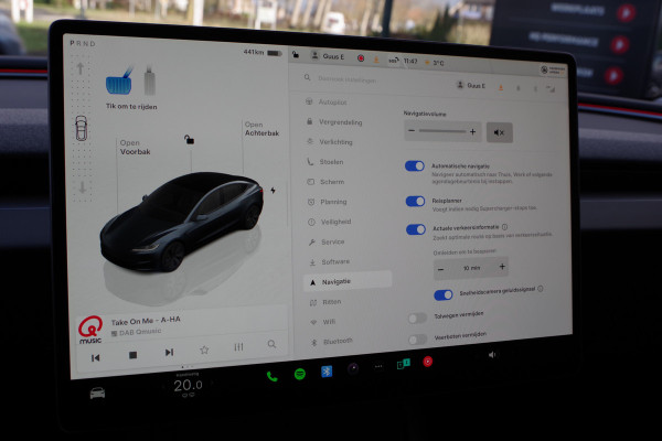 Tesla Model 3 Long Range RWD 78 kWh *PER-DIRECT LEVERBAAR*, Panoramadak, 4 x Stoelverwarming, Entertainment, 360 Camera