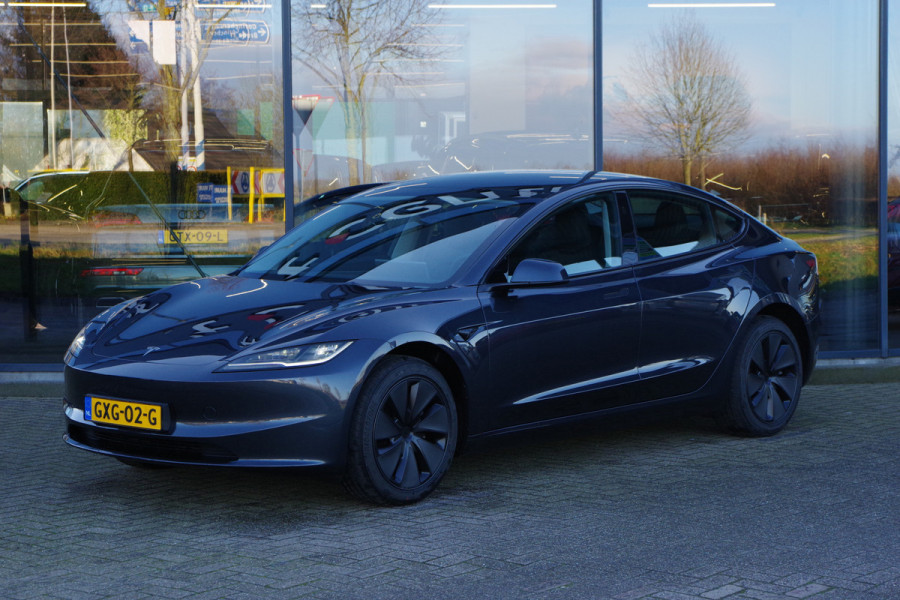 Tesla Model 3 Long Range RWD 78 kWh *PER-DIRECT LEVERBAAR*, Panoramadak, 4 x Stoelverwarming, Entertainment, 360 Camera