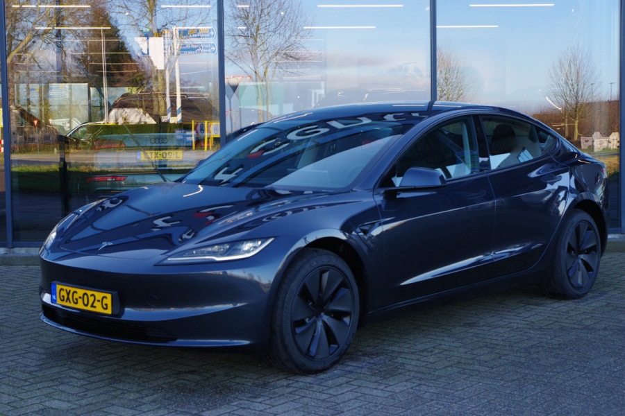 Tesla Model 3 Long Range RWD 78 kWh *PER-DIRECT LEVERBAAR*, Panoramadak, 4 x Stoelverwarming, Entertainment, 360 Camera