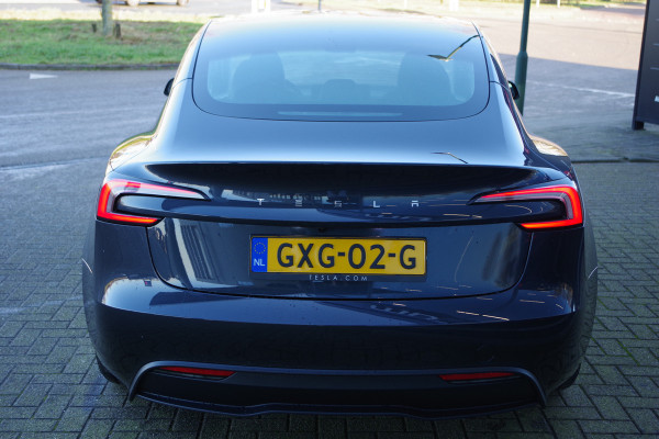 Tesla Model 3 Long Range RWD 78 kWh *PER-DIRECT LEVERBAAR*, Panoramadak, 4 x Stoelverwarming, Entertainment, 360 Camera