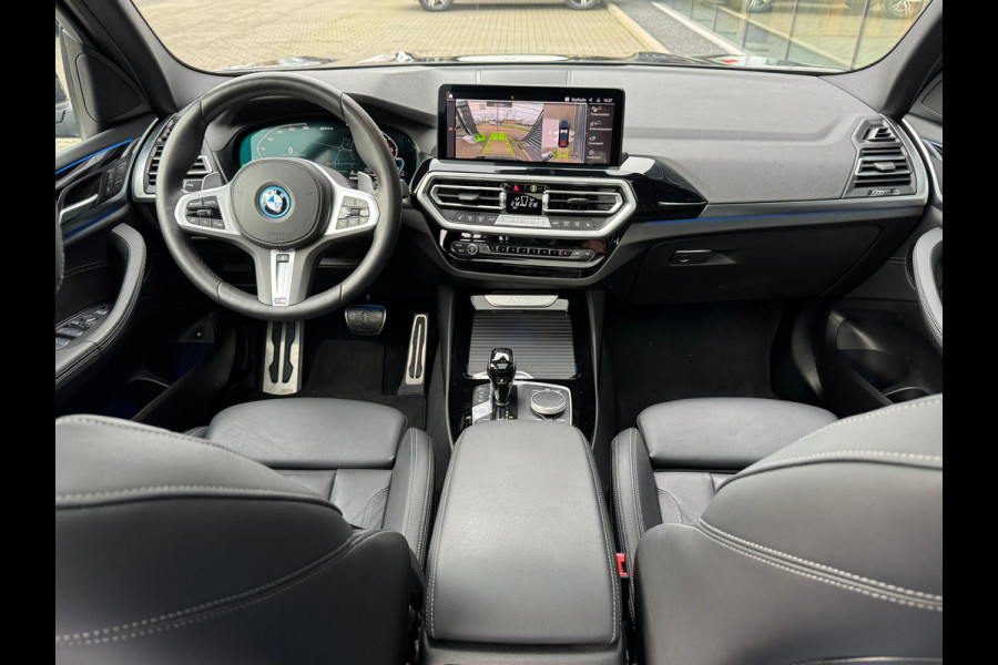 BMW X3 xDrive30e M Sport Plug In Hybrid Dealer O.H. PHEV | Panodak | Adaptive Cruise | 21"L.M | Head Up | Lederen Sportstoelen | Stuurverwarming | Keyless | Adaptive LED | Apple Carplay |