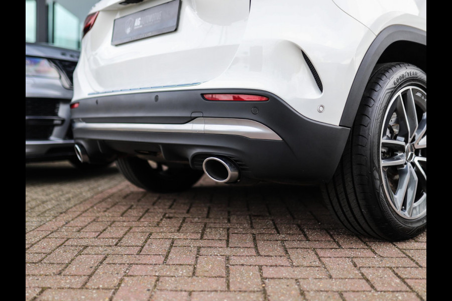 Mercedes-Benz GLA AMG 35 4MATIC | Trekhaak |  Camera | Pano | Sfeerverlichting | Stoelverw.