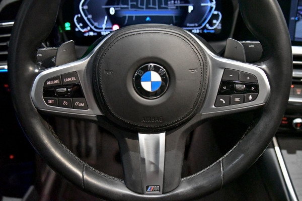 BMW 3-serie 320e M-Sport, Aero, Pano, Laser, Camera, Keyless, BTW, Sfeer, Hifi, Trekhaak, CarPlay!