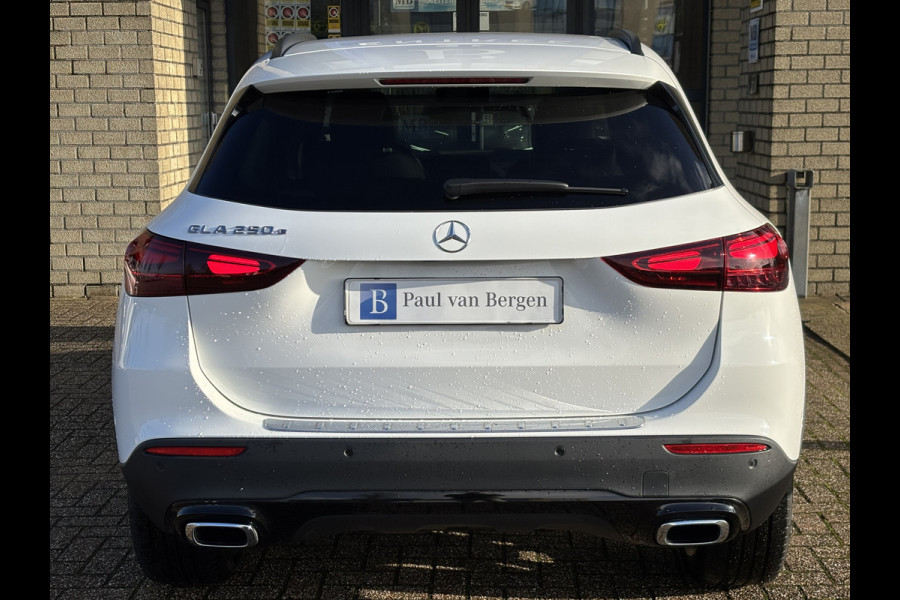 Mercedes-Benz GLA 250e Progressive Face Lift-NIGHT-CAMERA-TREKHAAK-COMPLEET