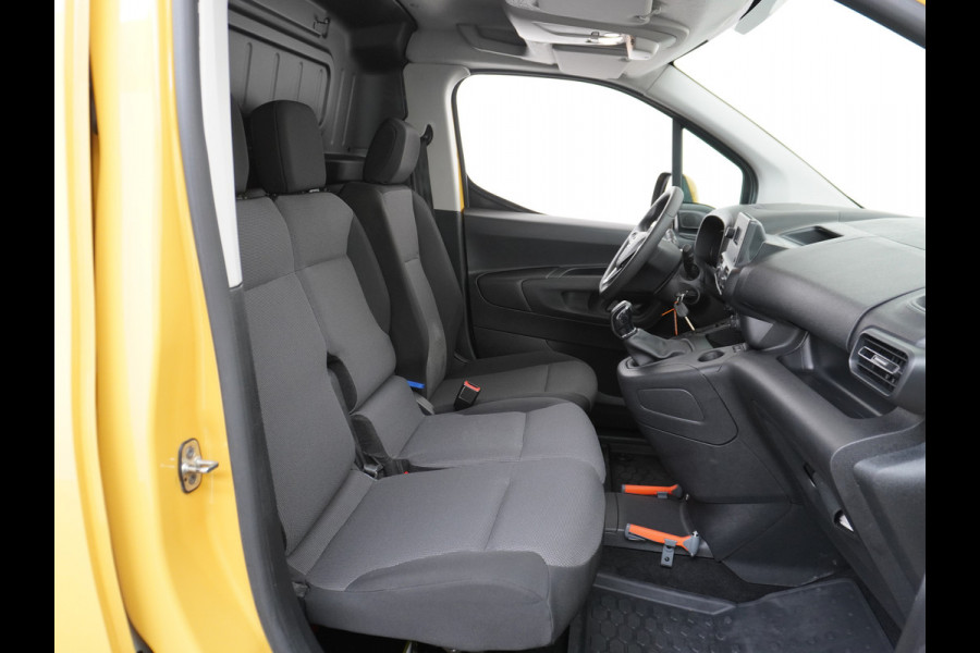 Opel Combo 1.5D L1H1 Edition 11x Op voorraad! 3-Persoons Airco Cruise Control Bluetooth Elektr.ramen Elektr.spiegels+Verwarmd Centr.Vergr+a Schuifdeur Betonplex vloer Lat om Lat betimmering