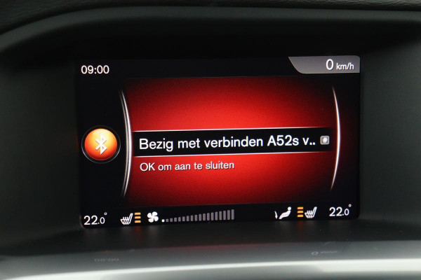 Volvo V60 2.0 D3 R-Design | Stoel & stuurverwarming | Adaptive cruise | Camera | Keyless | Xenon | Achterbankverwarming | Navigatie | Standkachel | Leder/Alcantara