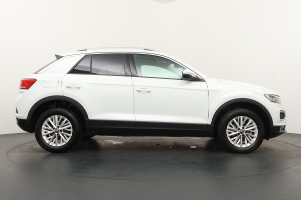 Volkswagen T-Roc BWJ 2021 | 1.0TSI 111PK Style Bus | PANO | CAMERA A | CLIMA | STOELVERW | NAVI | CARPLAY | PRIVACY GLASS |