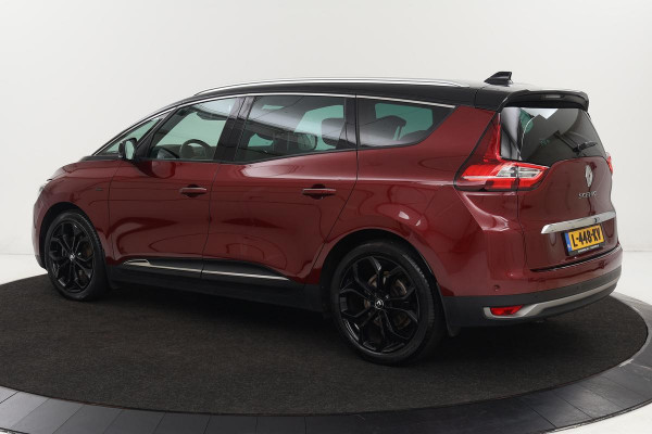 Renault Grand Scénic 1.3 TCe Black Edition | Panoramadak | Trekhaak | Adaptive cruise | Stoelverwarming | Head-Up | Camera | Carplay | Leder/Alcantara | Navigatie