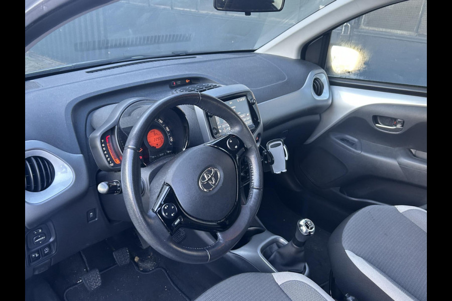 Toyota Aygo 1.0 VVT-i X-Play Airco | Start/stop systeem | Stuurwiel multifunctioneel |