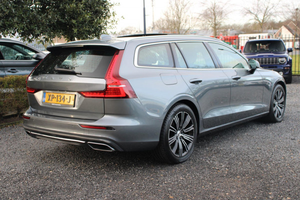 Volvo V60 2.0 T8 Twin Engine AWD Inscription 390 PK Pano Trekhaak Leder Blis 18''