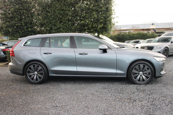 Volvo V60 2.0 T8 Twin Engine AWD Inscription 390 PK Pano Trekhaak Leder Blis 18''