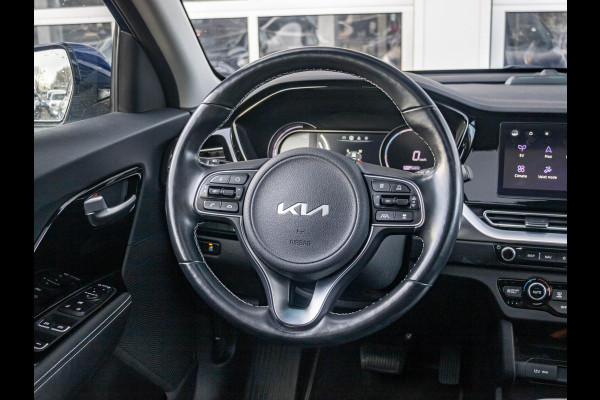 Kia e-Niro DynamicPlusLine 64 kWh | Apple Carplay/Android auto | Cruise control adaptief | Climate controle | Elektrisch schuifdak | Keyless start en entry | Full map navigatie | voorstoelen en stuur verwarmd.