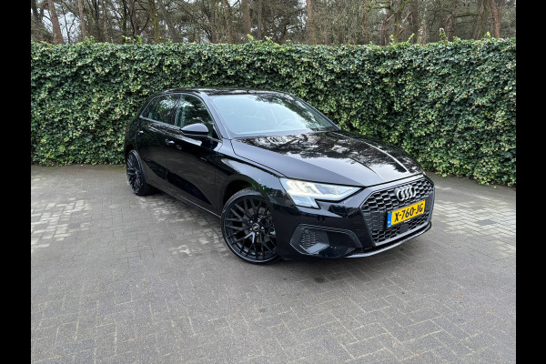 Audi A3 Sportback 40 TFSI e 204PK Business Black edition | Virtual | Soundgenerator | Front-Assist | Lane Warning | Drive-select |