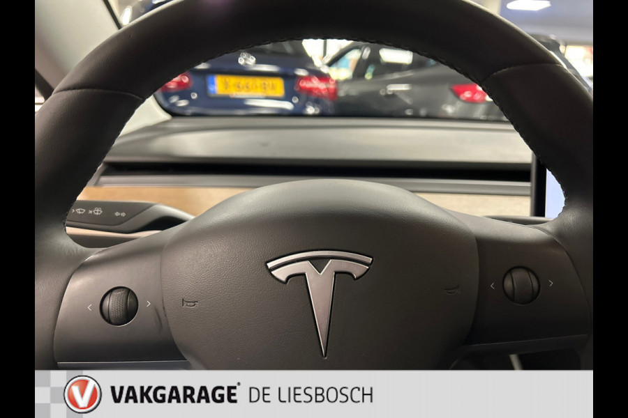 Tesla Model 3 Long Range AWD 75 kWh / 360 camera / stoel verwarming / trekhaak / panorama-dak / autopilot