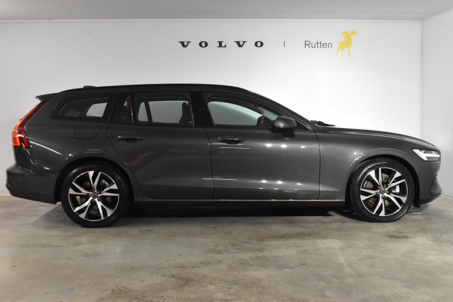 Volvo V60 B3 163PK Essential Edition / Navigatie / Camera / Parkeersensoren / Stuur-Stoelverwarming / 18'' LM Velgen / Trekhaak /