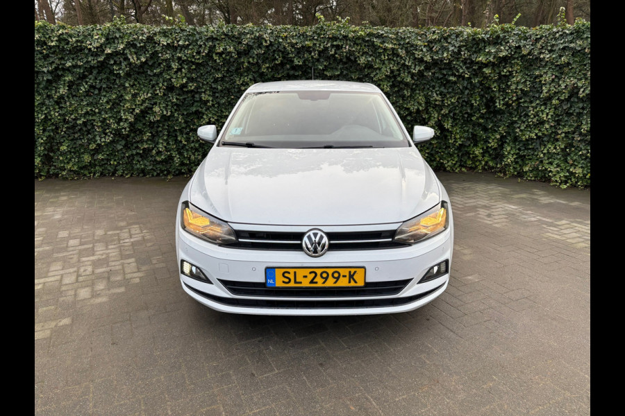 Volkswagen Polo 1.0 TSI Comfortline Business | Carplay | LMV